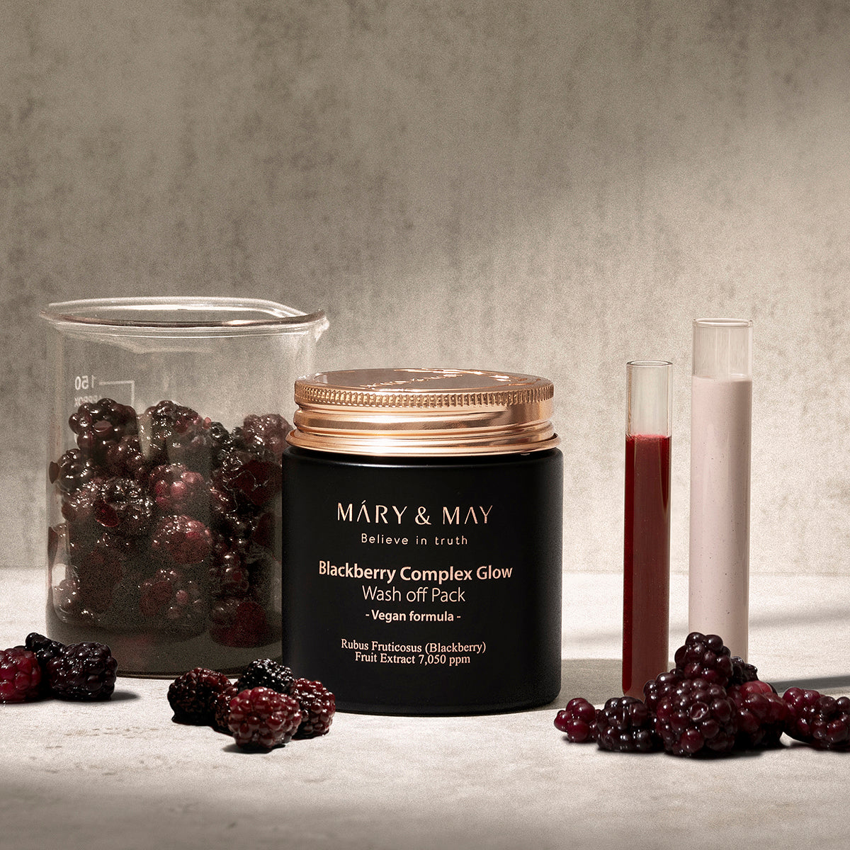 Blackberry Complex Glow Wash Off Pack