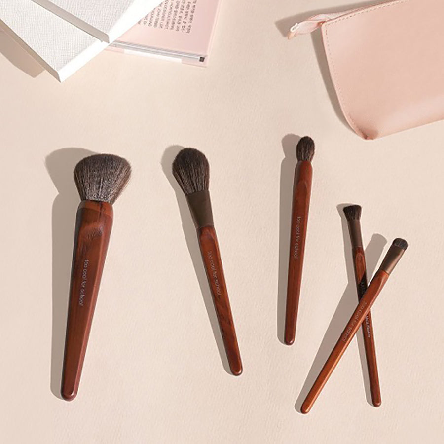 Artist Vegan Powder Fan Brush