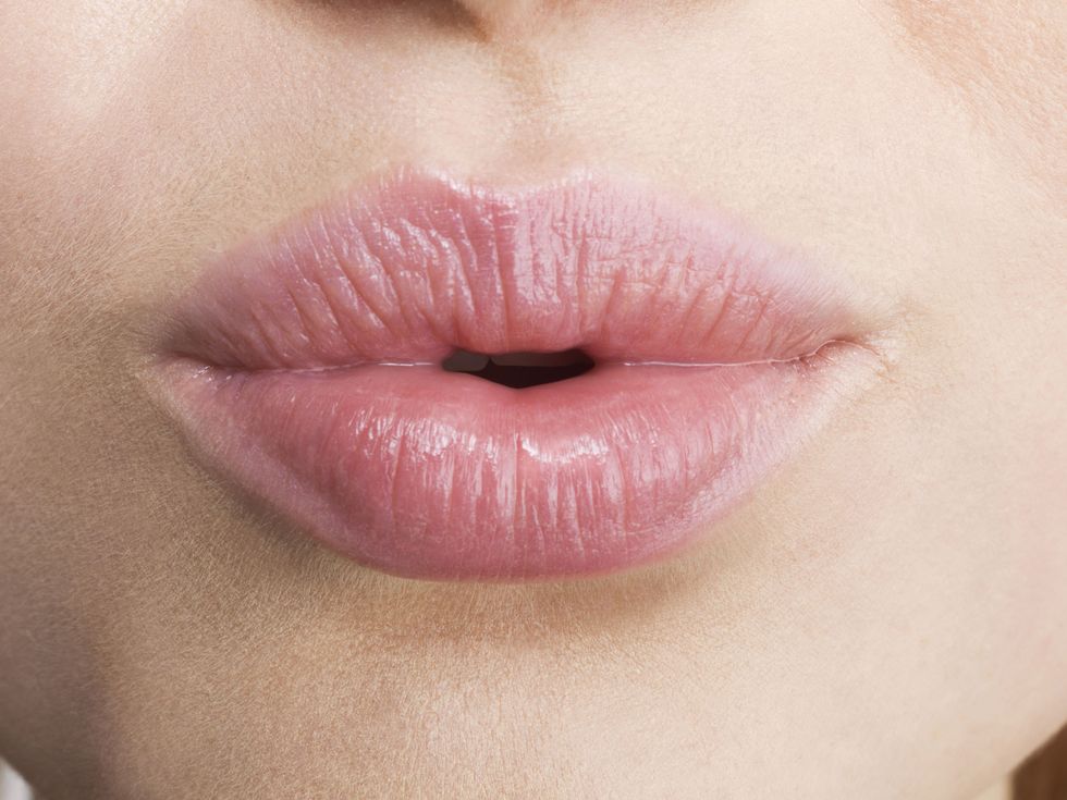 How to Care for Chapped Lips 👄