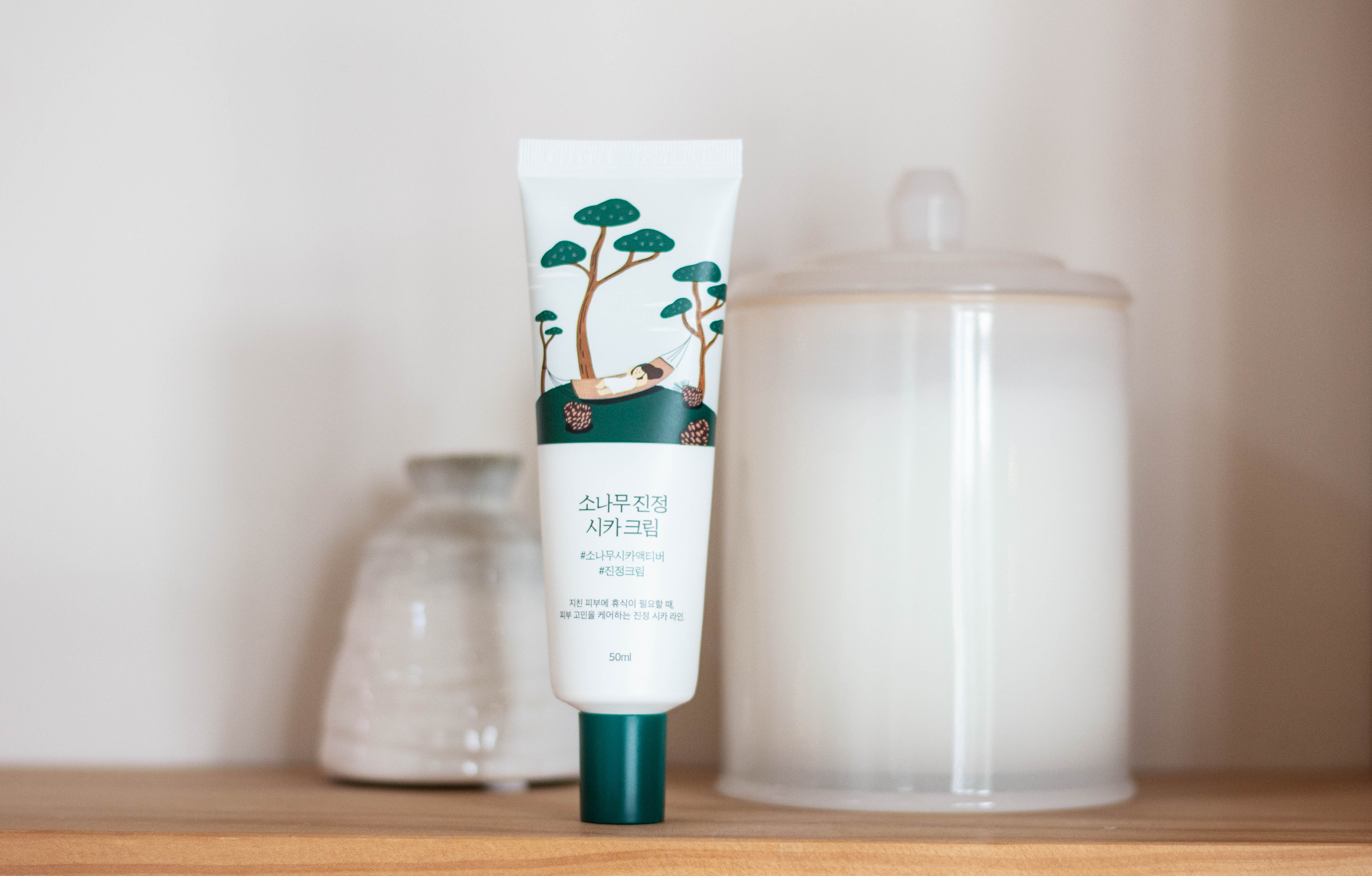 HI-REVIEW: Round Lab Pine Tree Calming Cica Cream